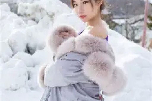 网红黄一鸣账号被封：从自曝未婚生女到遛狗冲突网红生涯大翻车