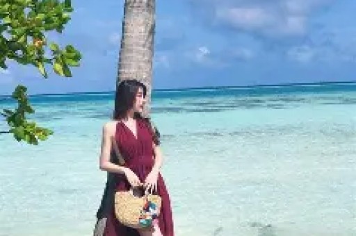 过度美颜抹杀辨识度娜扎合照撞脸网红引热议网友集体考古生图